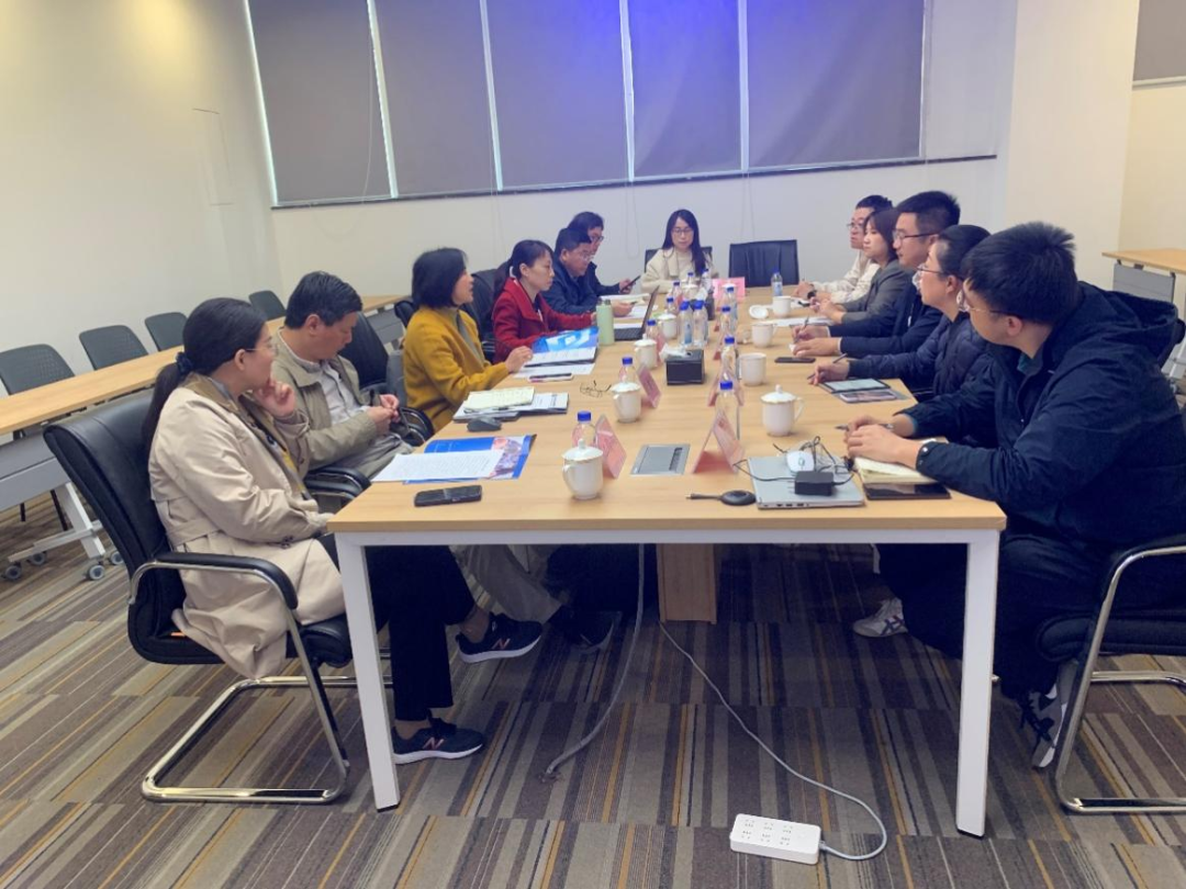 厦门国家会计学院数据资产课题组调研信用大数据创新中心2.png